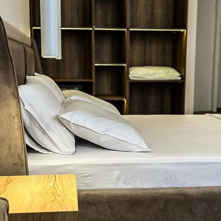 Alexander Rooms & Apartments Dıraç Dış mekan fotoğraf