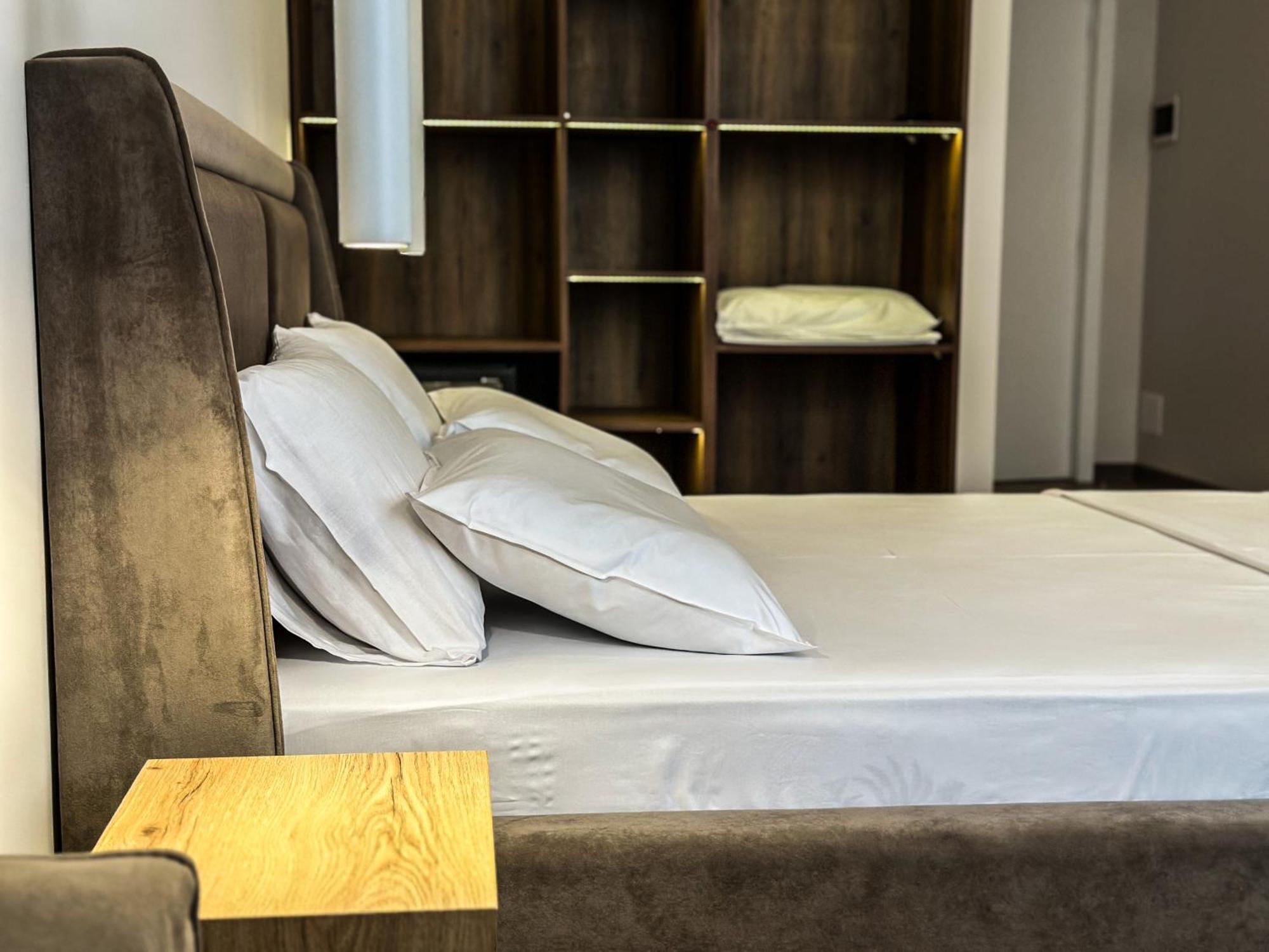 Alexander Rooms & Apartments Dıraç Dış mekan fotoğraf