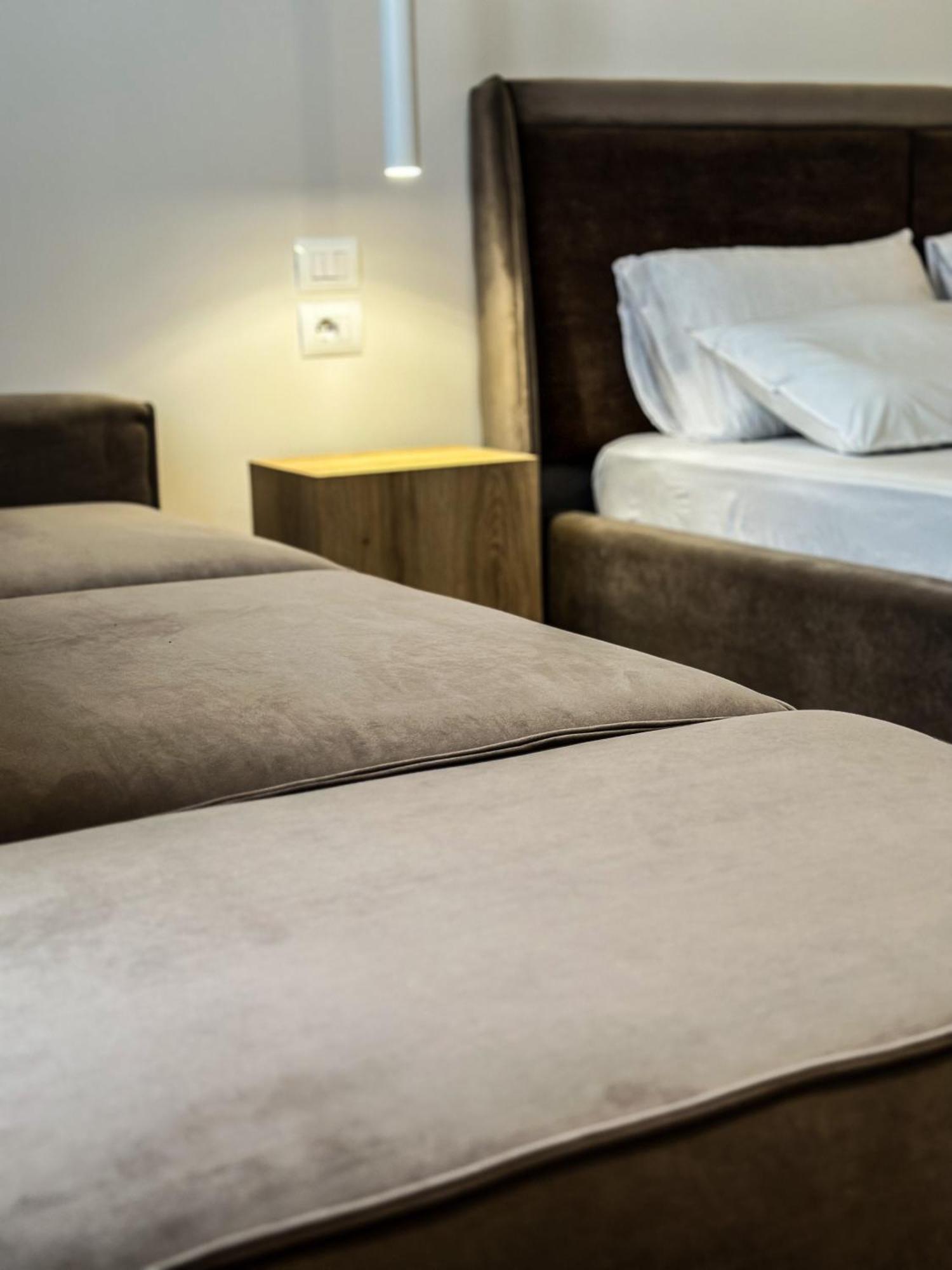 Alexander Rooms & Apartments Dıraç Dış mekan fotoğraf