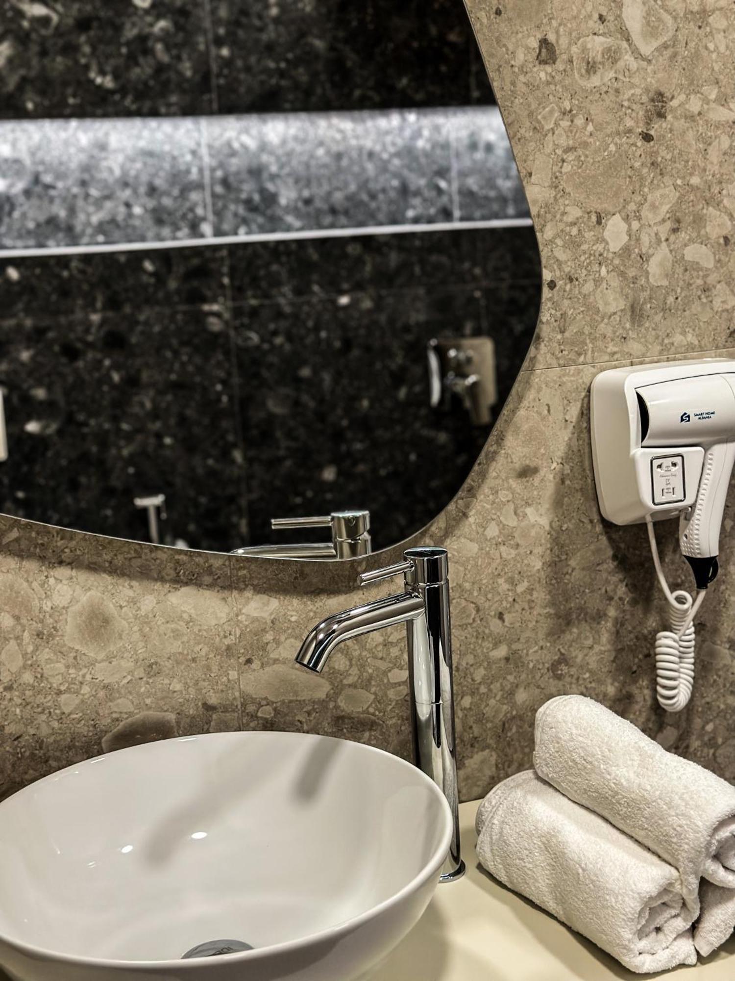 Alexander Rooms & Apartments Dıraç Dış mekan fotoğraf