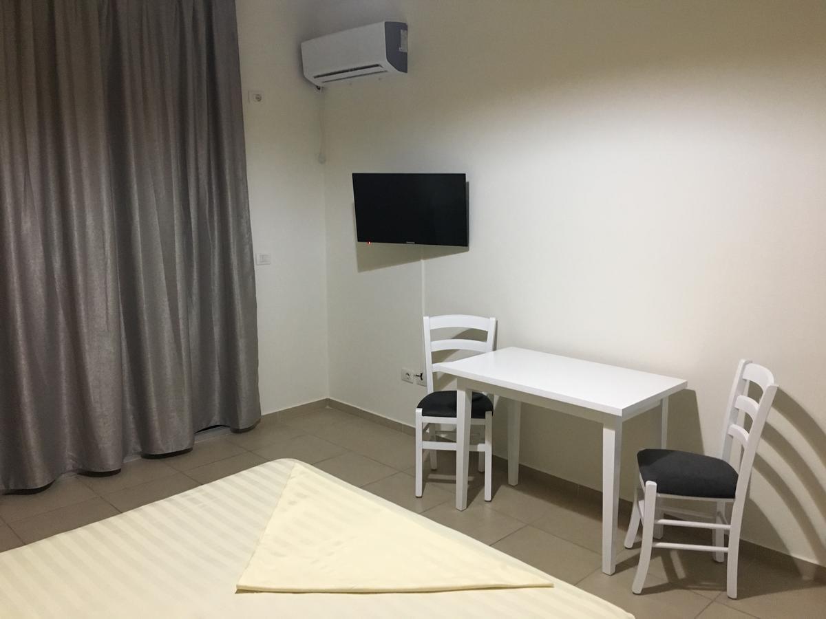 Alexander Rooms & Apartments Dıraç Dış mekan fotoğraf